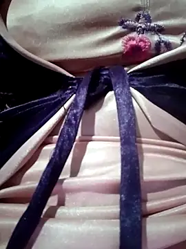 Hotmohni online show from March 16, 3:39 pm