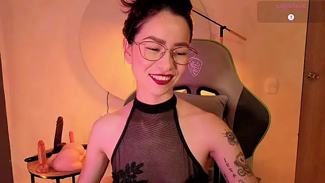 rosse 98  online show from April 21, 1:50 pm