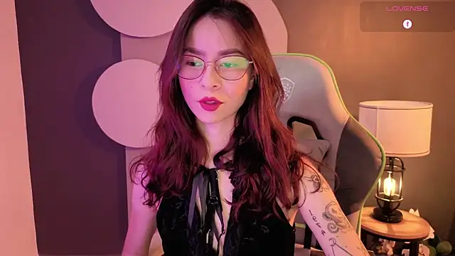 Snapshot of rosse_98_ chatting on June 11, 2:26 pm rosse 98 online show from June 11, 2:26 pm