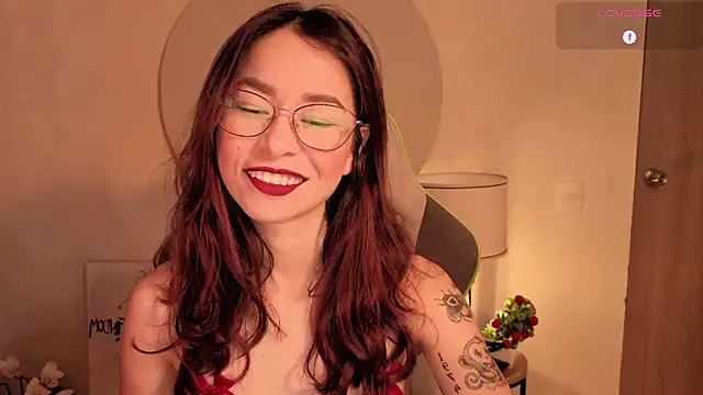Snapshot of rosse_98_ chatting on June 13, 2:26 pm rosse 98 online show from June 13, 2:26 pm