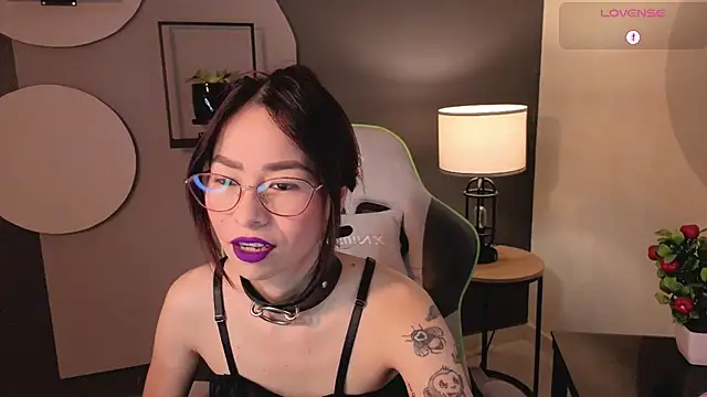 rosse 98  online show from July 11, 1:36 pm