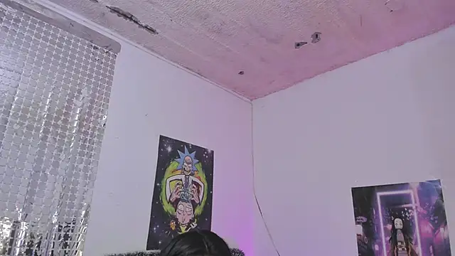 Snapshot of Megan_Miles02 chatting on December 16, 12:15 am Megan Miles02 online show from December 16, 12:15 am