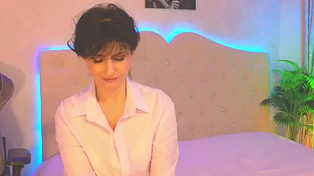 Snapshot of flor_vic chatting on February 6, 10:48 am flor vic online show from February 6, 10:48 am