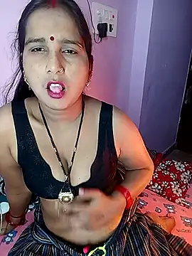 reemacouple007 online show from February 13, 5:31 pm