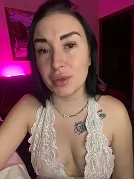 Roxana Bell online show from January 31, 5:10 pm