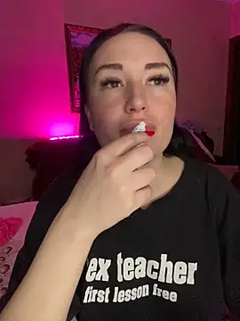 Roxana Bell online show from February 23, 2:14 pm