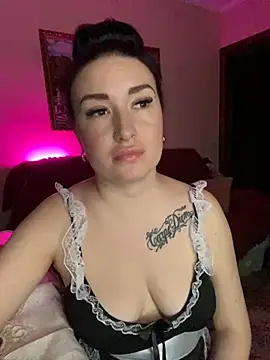 Roxana Bell online show from March 12, 7:59 pm