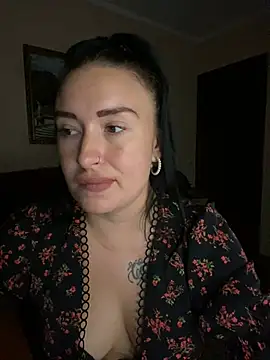 Roxana Bell online show from July 15, 6:57 pm