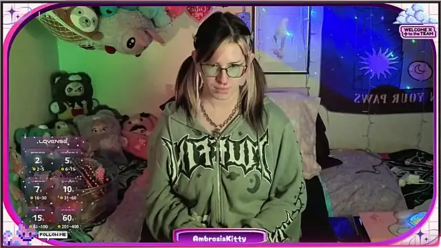 Snapshot of AmbrosiaKitty chatting on April 26, 7:50 am AmbrosiaKitty online show from April 26, 7:50 am