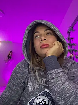 Snapshot of little_tifanny82 chatting on November 11, 4:51 pm little tifanny82 online show from November 11, 4:51 pm