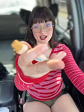 urpuppymoon online show from February 14, 7:21 pm