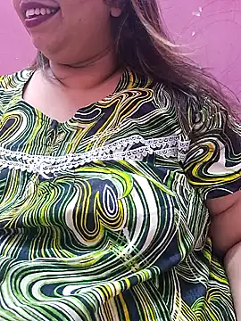 Snapshot of Ravina_patil1 chatting on January 28, 8:25 am Ravina patil1 online show from January 28, 8:25 am