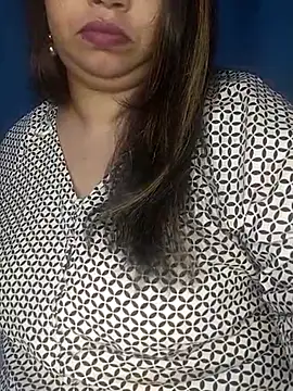 Snapshot of Ravina_patil1 chatting on February 13, 5:33 pm Ravina patil1 online show from February 13, 5:33 pm