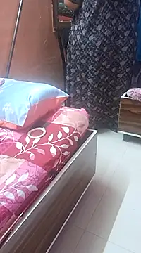 Snapshot of Ravina_patil1 chatting on February 25, 10:04 am Ravina patil1 online show from February 25, 10:04 am