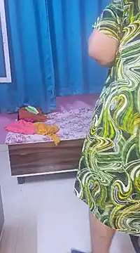 Snapshot of Ravina_patil1 chatting on March 3, 10:20 pm Ravina patil1 online show from March 3, 10:20 pm