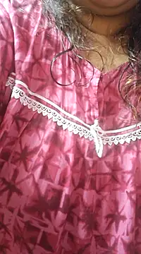 Snapshot of Ravina_patil1 chatting on March 11, 12:28 pm Ravina patil1 online show from March 11, 12:28 pm