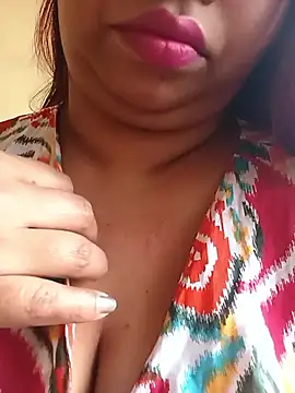 Snapshot of Ravina_patil1 chatting on January 7, 5:32 am Ravina patil1 online show from January 7, 5:32 am