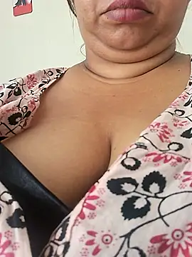 Ravina patil1 online show from May 31, 5:26 am