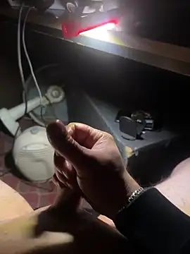 Snapshot of lazoglu0061 chatting on March 22, 4:04 pm lazoglu0061 online show from March 22, 4:04 pm