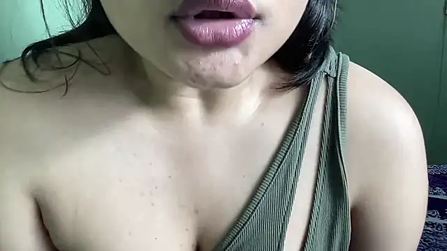 Snapshot of Indian_Diya08 chatting on April 15, 6:15 pm Indian Diya08 online show from April 15, 6:15 pm