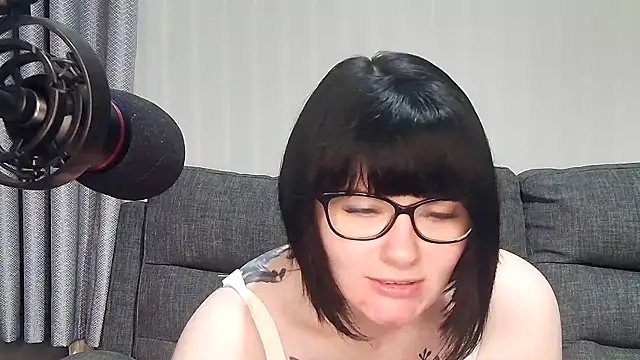 SquirtingIrishShannon online show from February 6, 6:13 pm