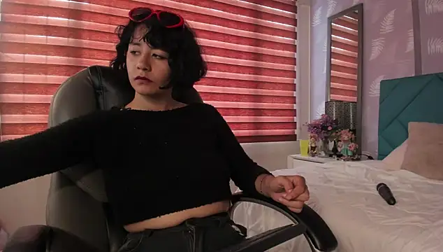 Moony 14 online show from February 6, 4:47 pm