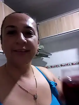 Snapshot of KiaraEliza chatting on December 11, 12:23 am KiaraEliza online show from December 11, 12:23 am