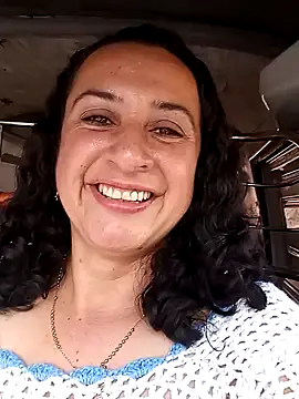 Snapshot of KiaraEliza chatting on December 11, 4:42 pm KiaraEliza online show from December 11, 4:42 pm