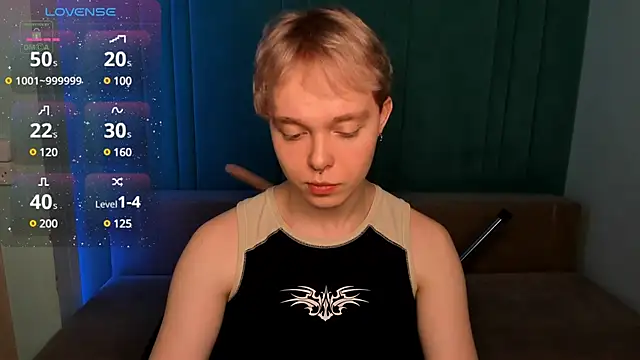 Snapshot of TimmyTaylon chatting on February 5, 3:42 pm TimmyTaylon online show from February 5, 3:42 pm