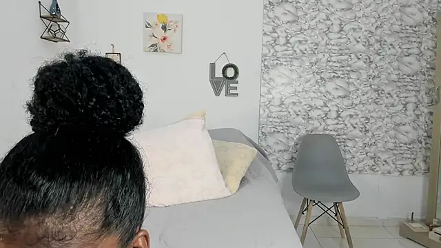 Canhela1 online show from January 8, 2:58 am