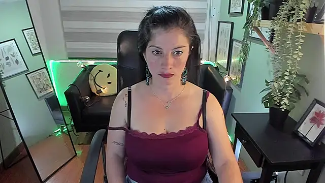 Aliiz 01 online show from July 24, 7:34 pm