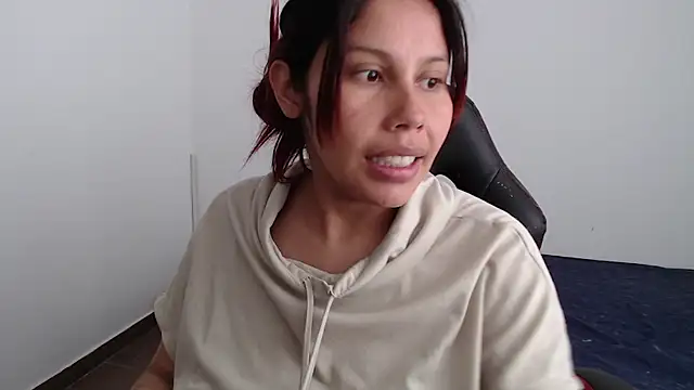 Snapshot of Ashley_A chatting on February 1, 6:19 pm Ashley A online show from February 1, 6:19 pm