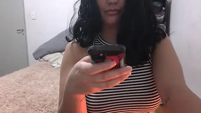 Snapshot of isabellalisa chatting on July 20, 1:42 am isabellalisa online show from July 20, 1:42 am