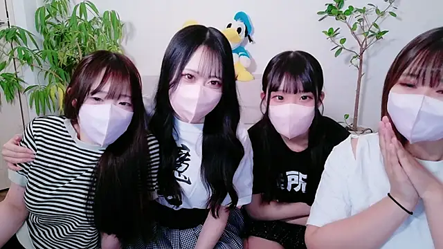 Megu Melon online show from April 18, 8:40 am