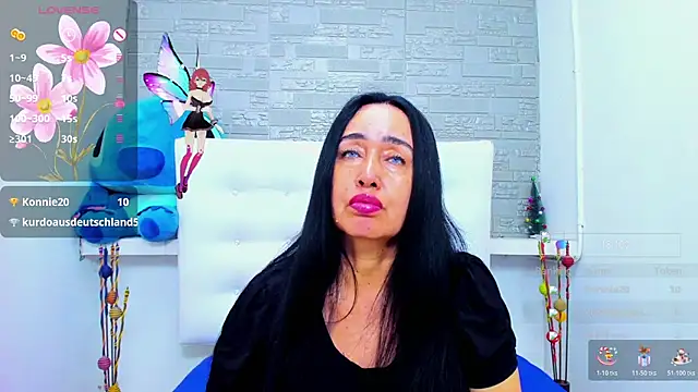 HorniestMilf online show from November 5, 11:16 pm