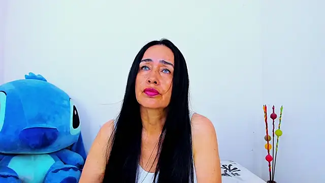 HorniestMilf online show from April 15, 8:09 pm