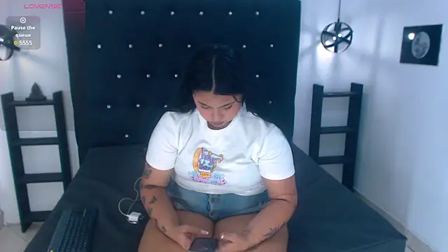 Mels  online show from February 20, 10:26 pm