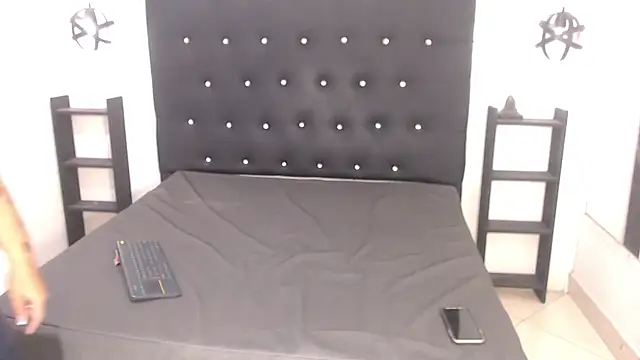 Mels  online show from March 12, 7:59 pm