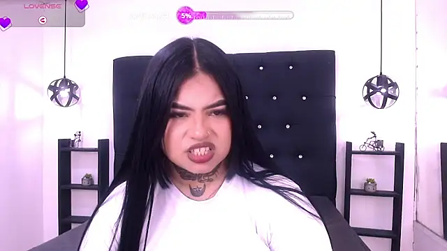 Mels  online show from November 11, 4:51 pm