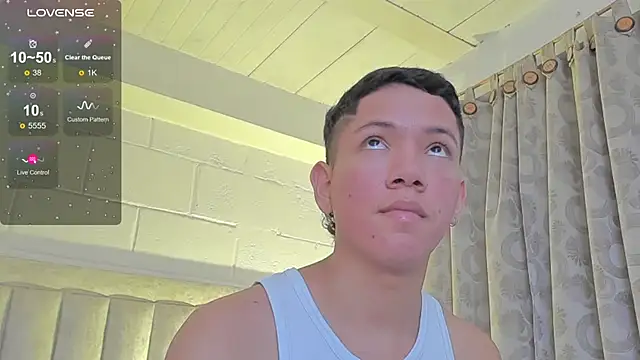 JulianRose 1 online show from February 4, 4:18 pm