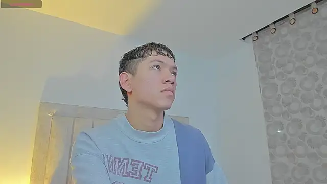 JulianRose 1 online show from March 8, 10:43 am