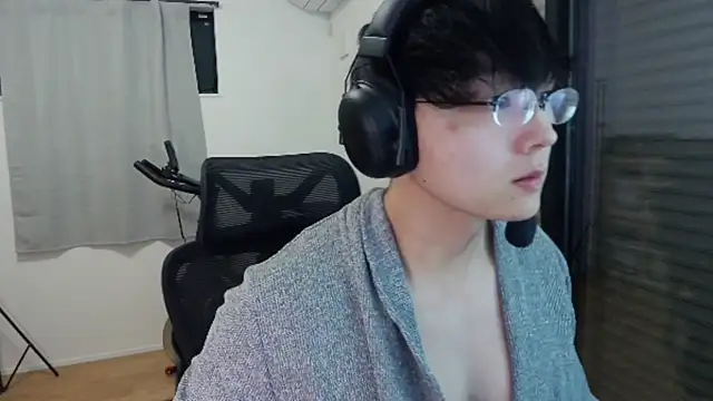 Tkcqcc online show from October 26, 12:44 pm