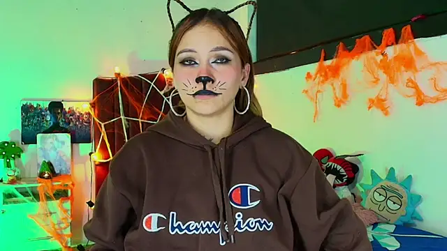 alisson zafiro  online show from October 27, 3:21 am