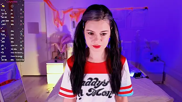 Lil Amelie online show from October 31, 10:16 am