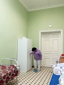 FantasyMichelle online show from February 1, 9:43 am