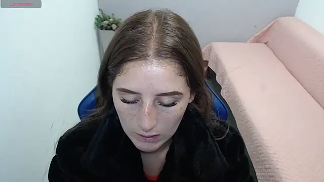 valerie diaz1 online show from December 19, 1:18 pm