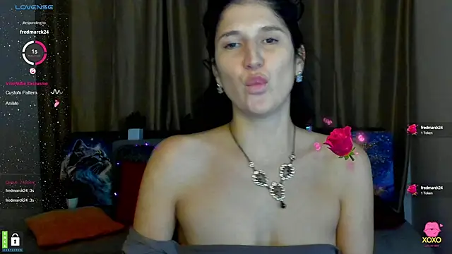 Alianna Solo Kisses online show from February 10, 3:32 pm