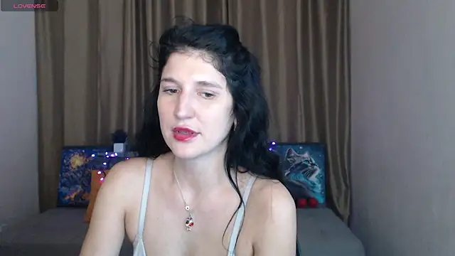 Alianna Solo Kisses online show from March 13, 12:35 pm