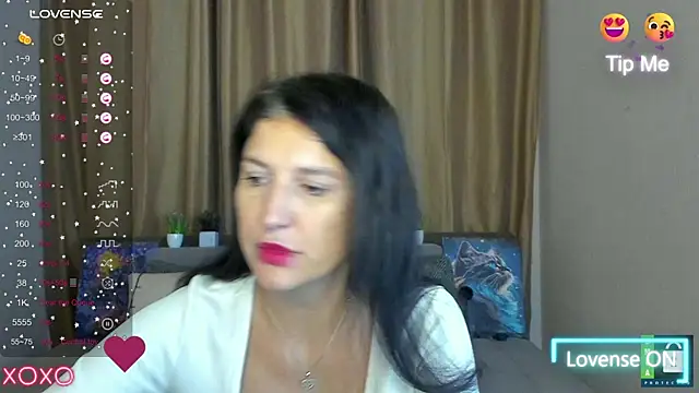 Alianna Solo Kisses online show from November 11, 6:24 am