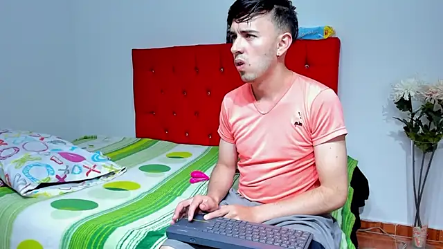 big-dicktop23 online show from February 14, 2:50 am